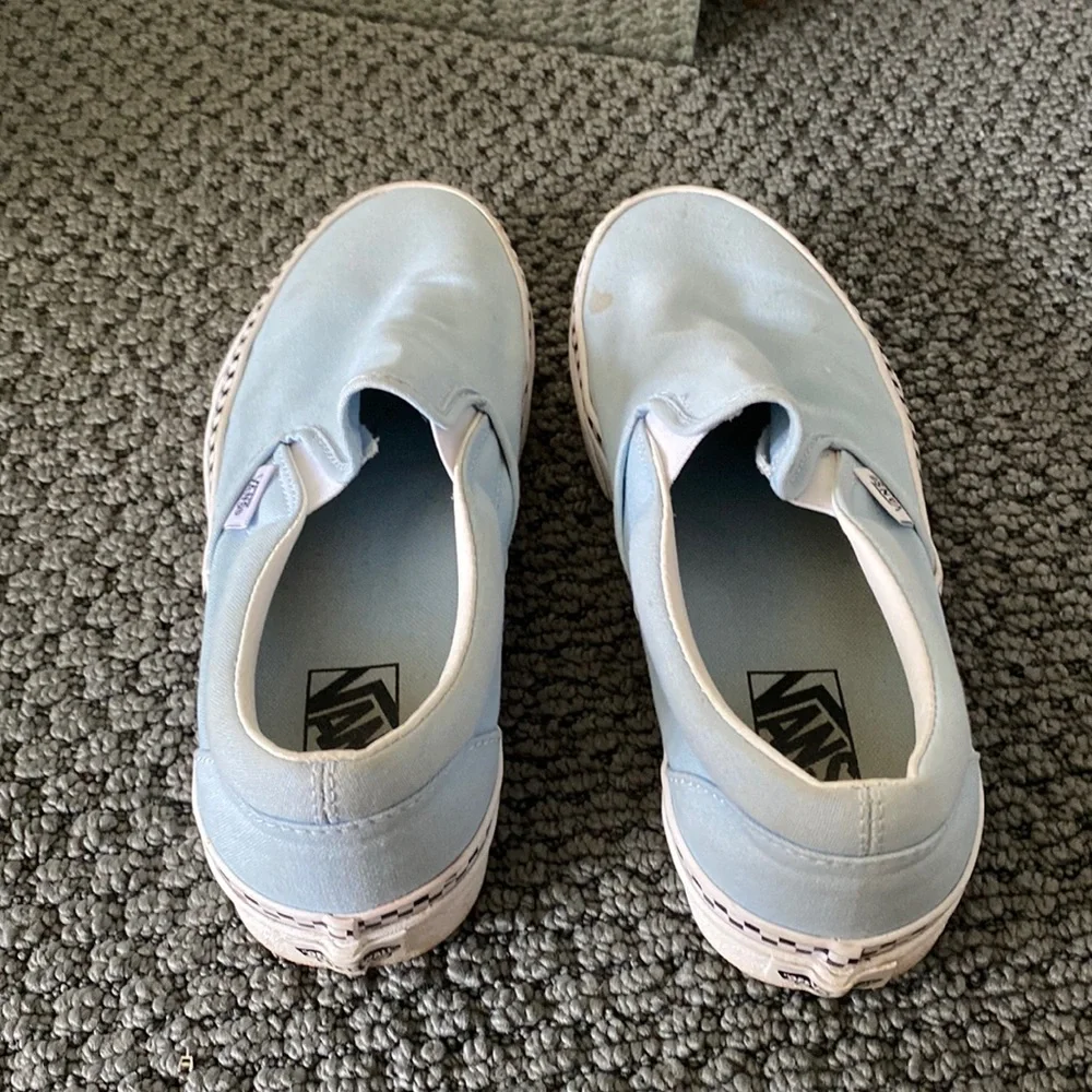 Checker vans - Picture 2 of 3